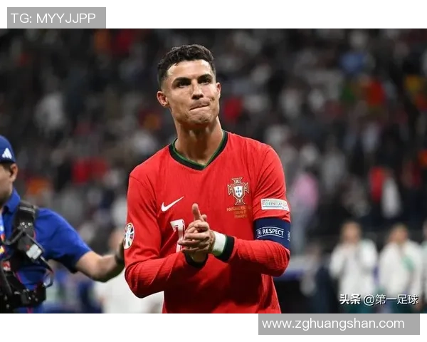 20世纪足球百大球星风云录 揭示时代巨星的荣耀与传奇