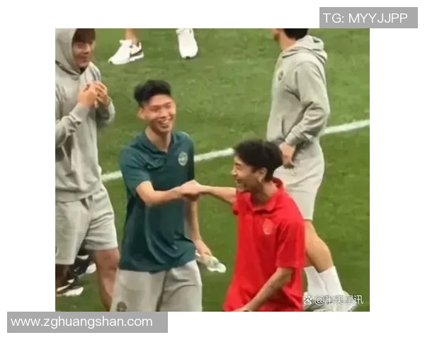 巨星追星足球界的偶像崇拜现象及其对球员职业生涯的影响 巨星追星足球界的偶像崇拜现象及其对球员职业生涯的影响