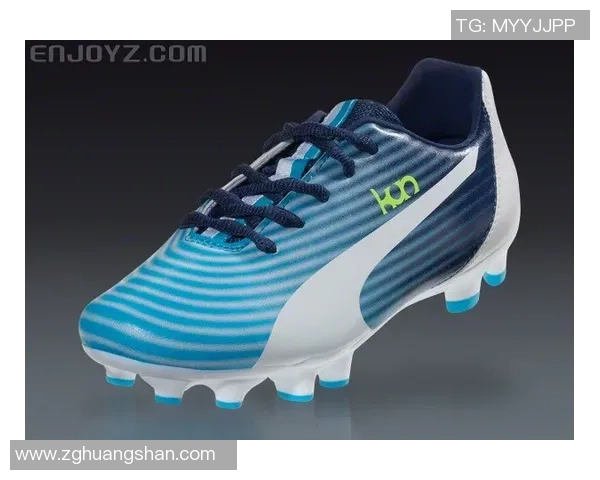 适合球星边锋的高性能足球鞋推荐与选择指南 适合球星边锋的高性能足球鞋推荐与选择指南